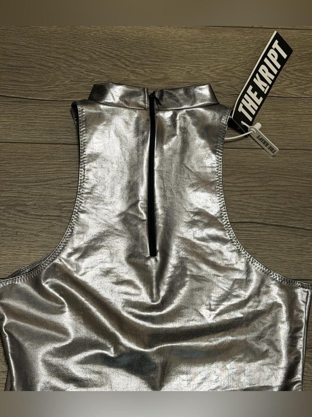 The Kript Silver Metallic Bodysuit Sleeveless High Neck Size Large NWT - Picture 8 of 8